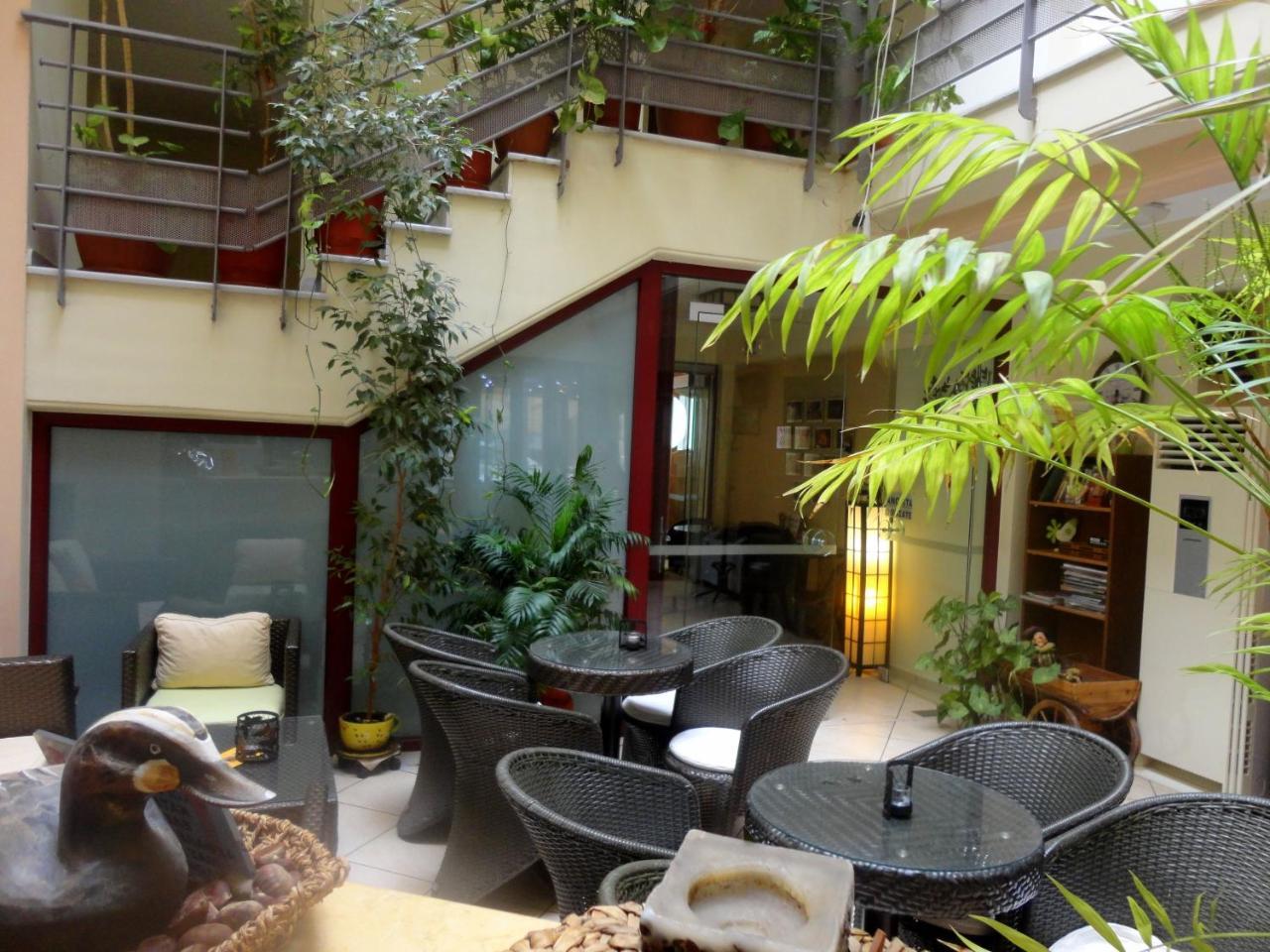 Lirio Guest House Makrakomi Экстерьер фото