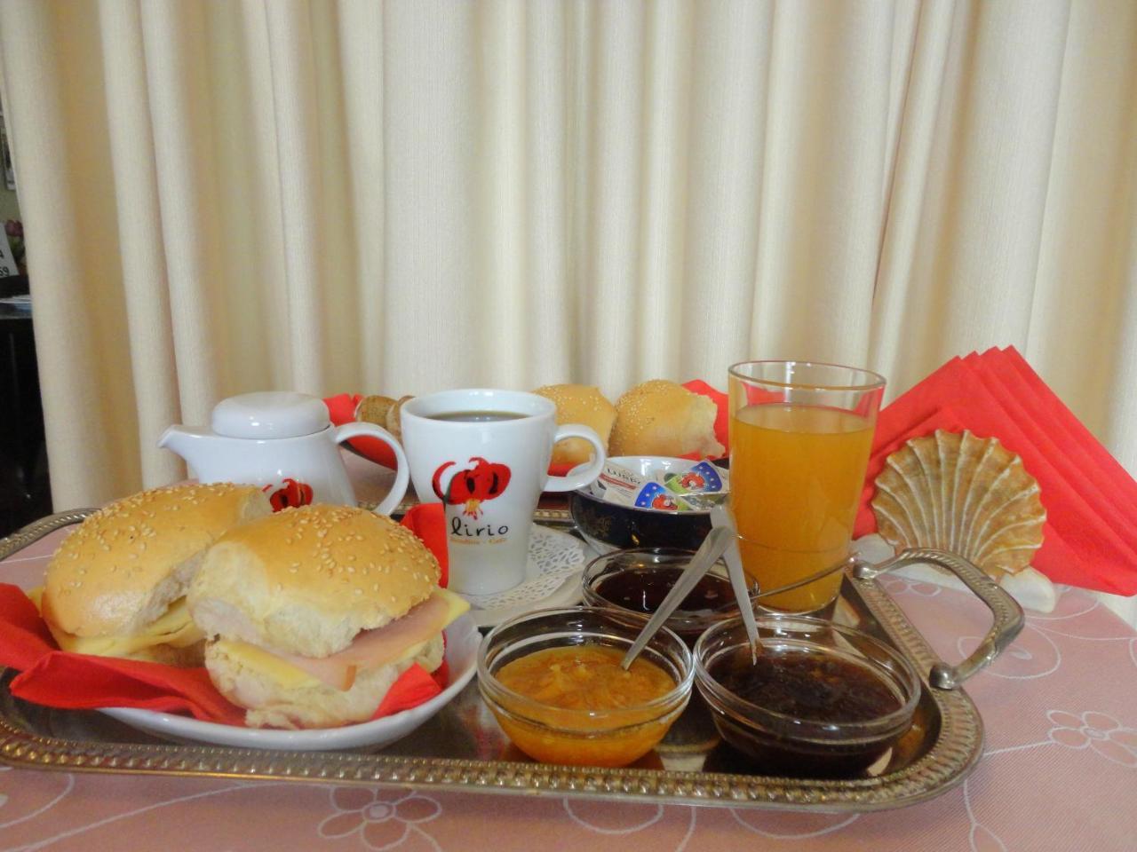 Lirio Guest House Makrakomi Экстерьер фото