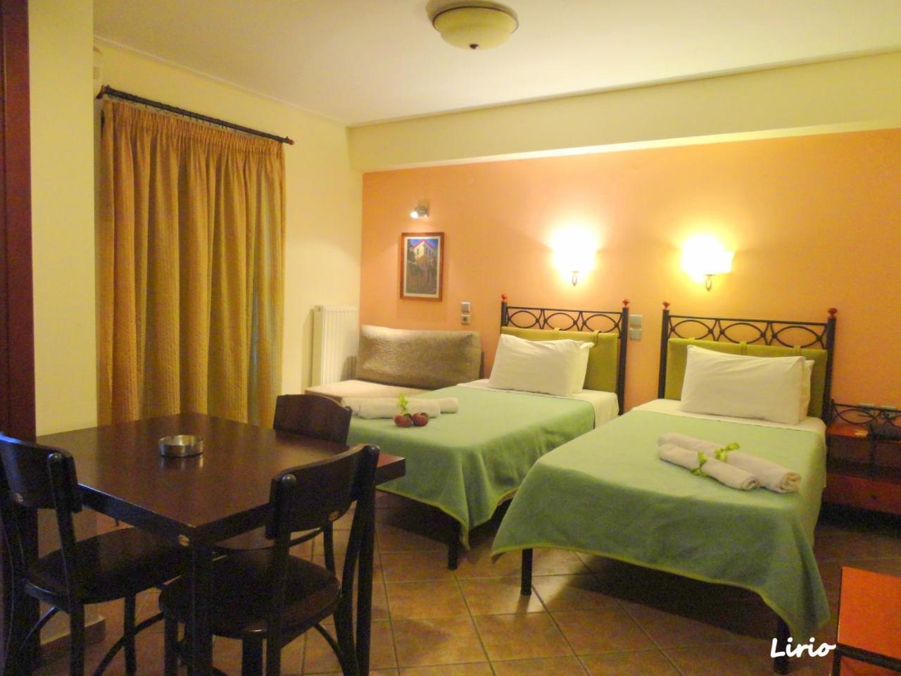 Lirio Guest House Makrakomi Экстерьер фото